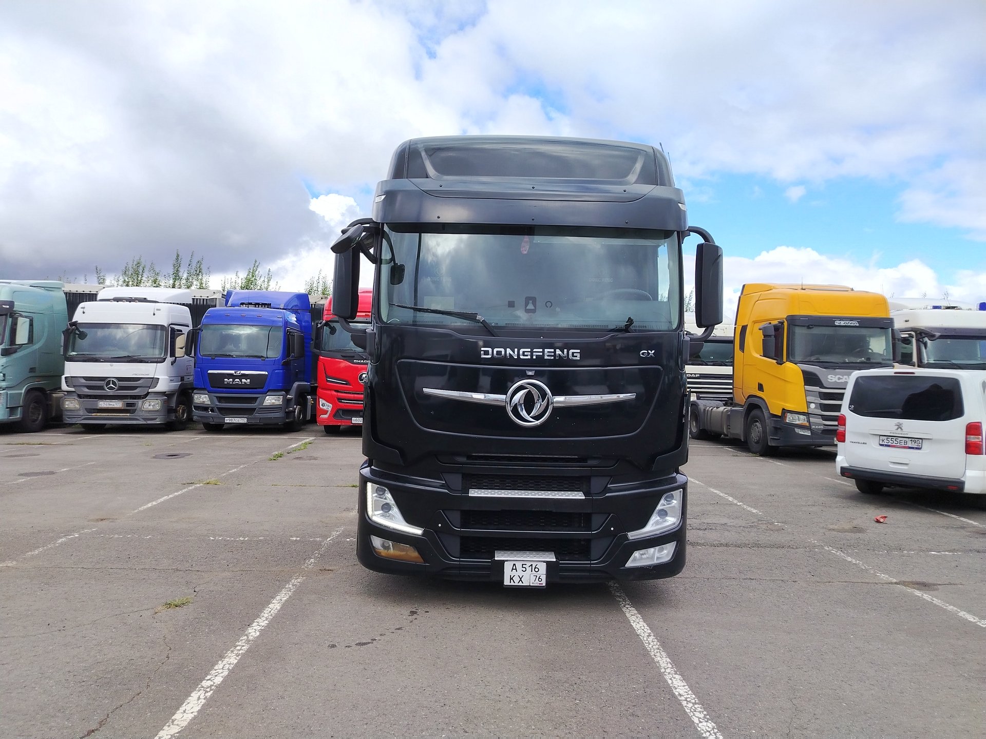 DongFeng GX 4x2 Седельный тягач — Лобня