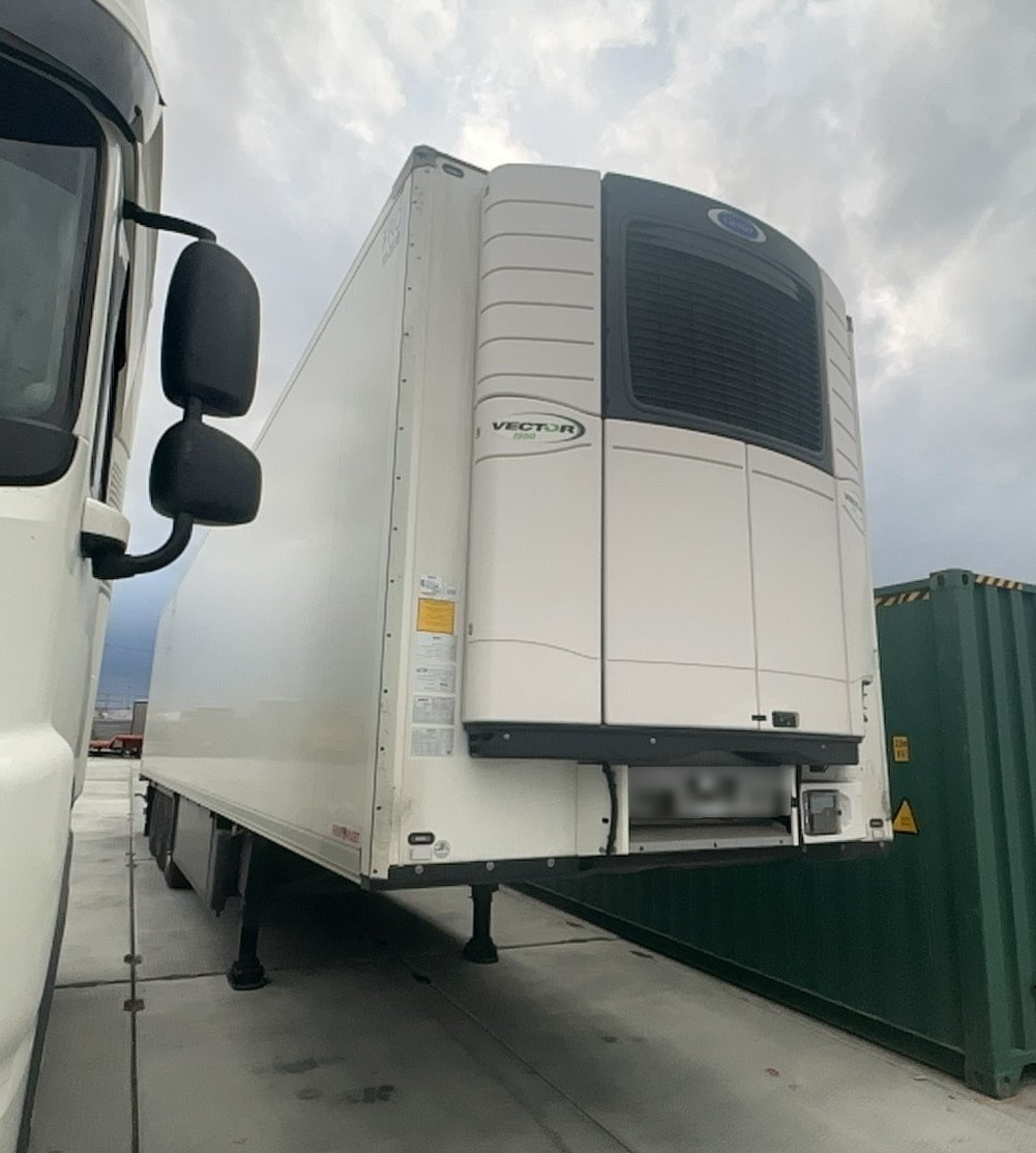 SCHMITZ CARGOBULL SKO24 Полуприцеп Изотермический/рефрижератор — Новосибирск