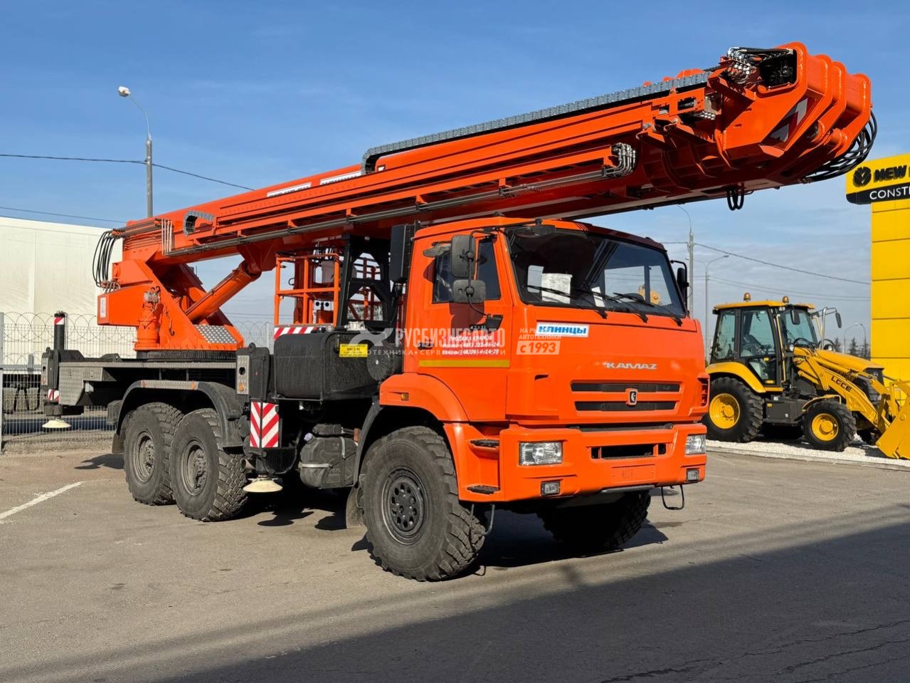 АГП КЛИНЦЫ АГП-45-5К (45м.) на шасси КАМАЗ-43118-48, однорядка, стрела вперед — новая техника в лизинг