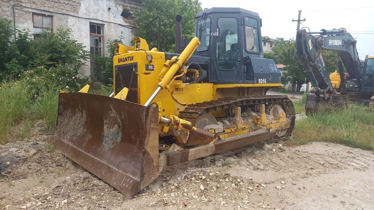 Бульдозер Shantui SD16 — Крым