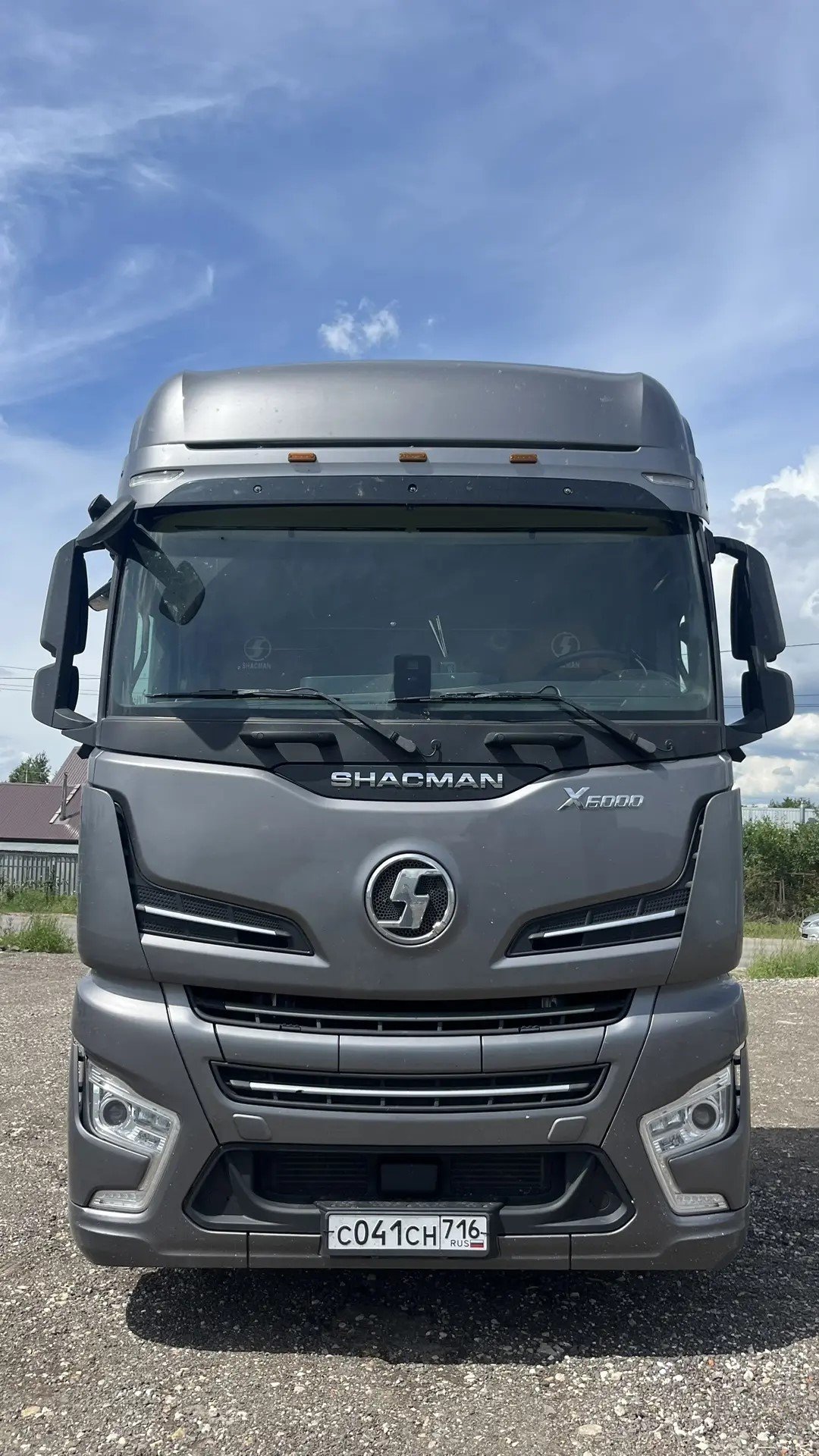 Shacman (Shaanxi) SX* 4x2 Седельный тягач — Казань