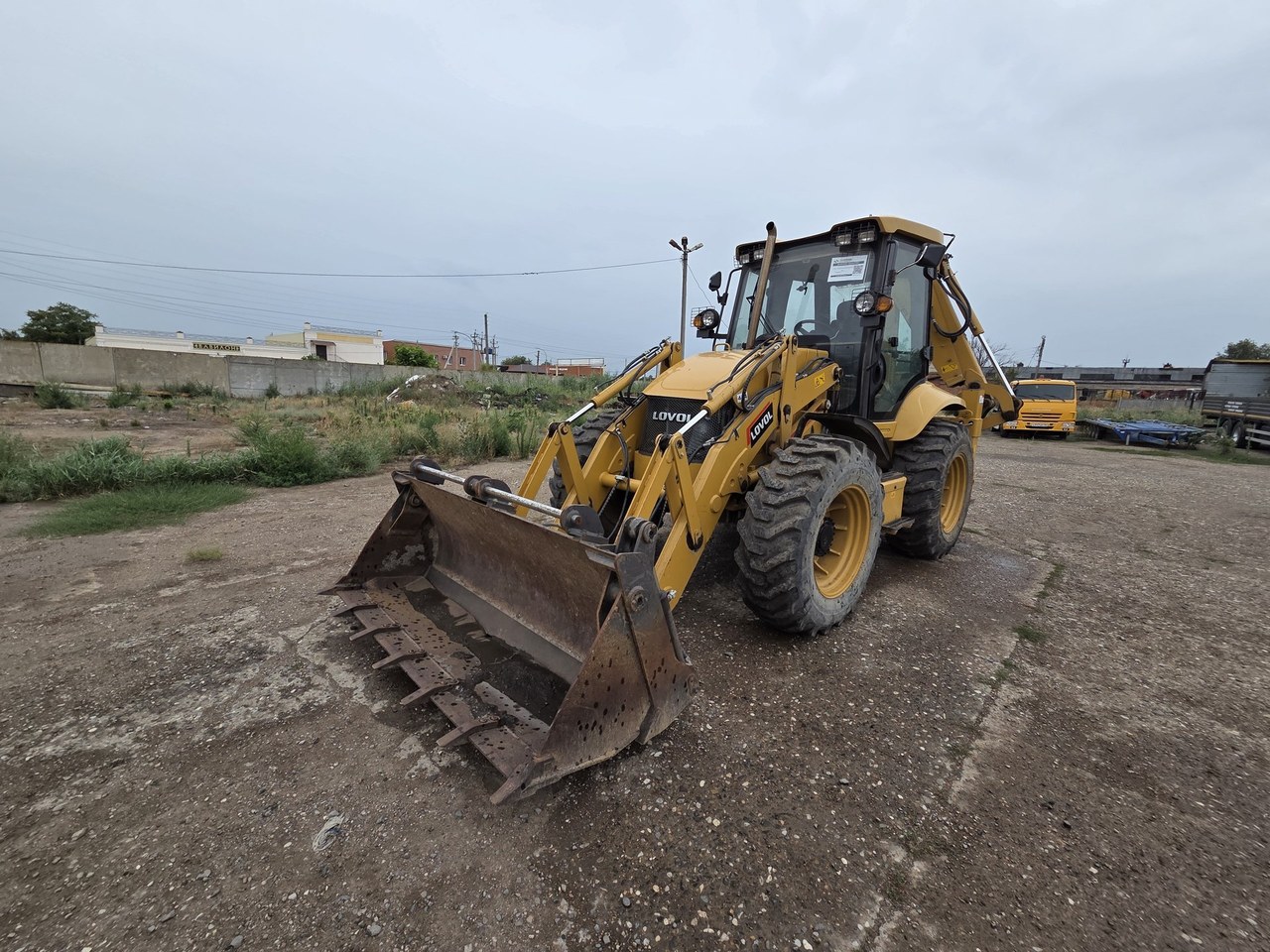 LOVOL FLB468 Экскаватор-погрузчик — Астрахань