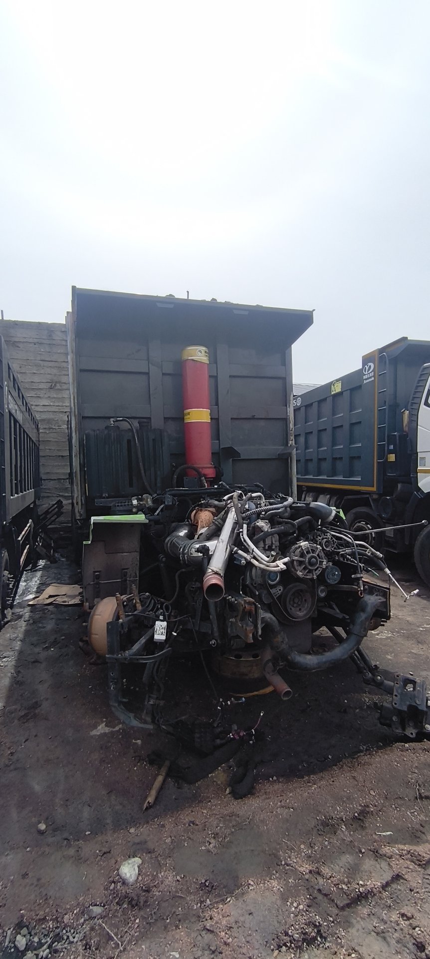 Shacman (Shaanxi) SX* 8x4 Самосвал — Нерюнгри