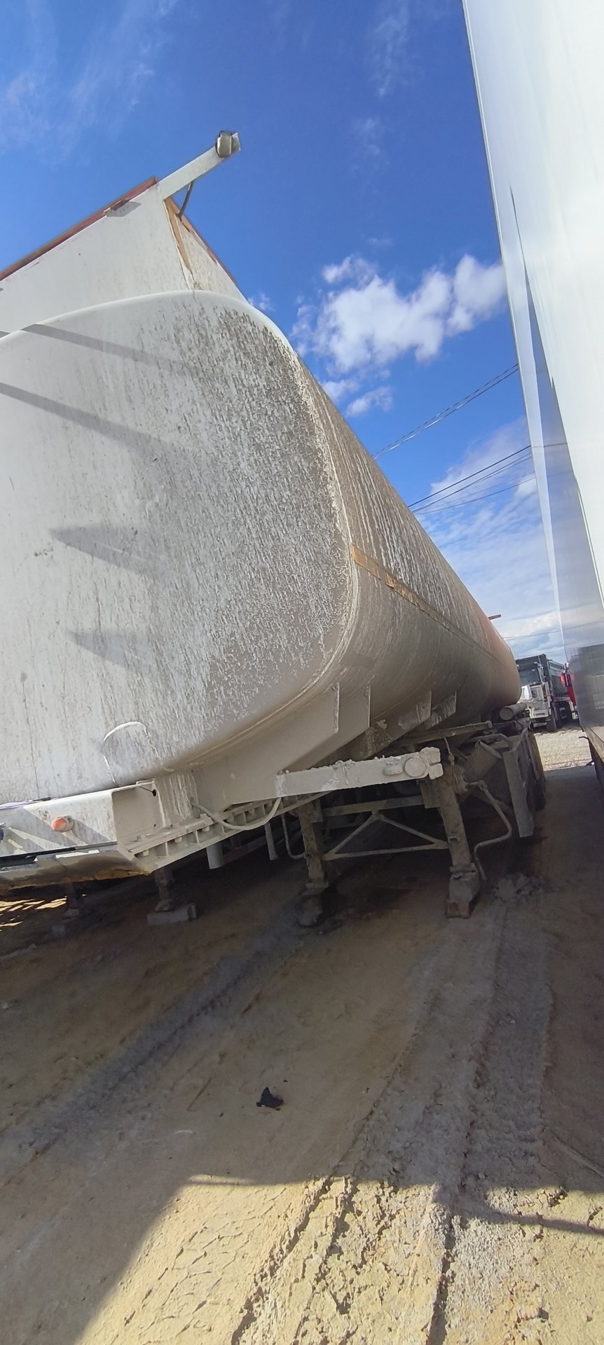 CLPC Полуприцеп цистерна LPC9450G — Якутск