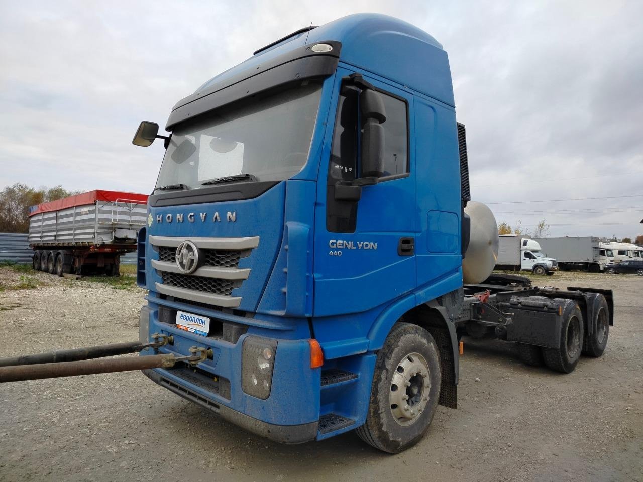 Hongyan Genlyon M500 LNG — Тула
