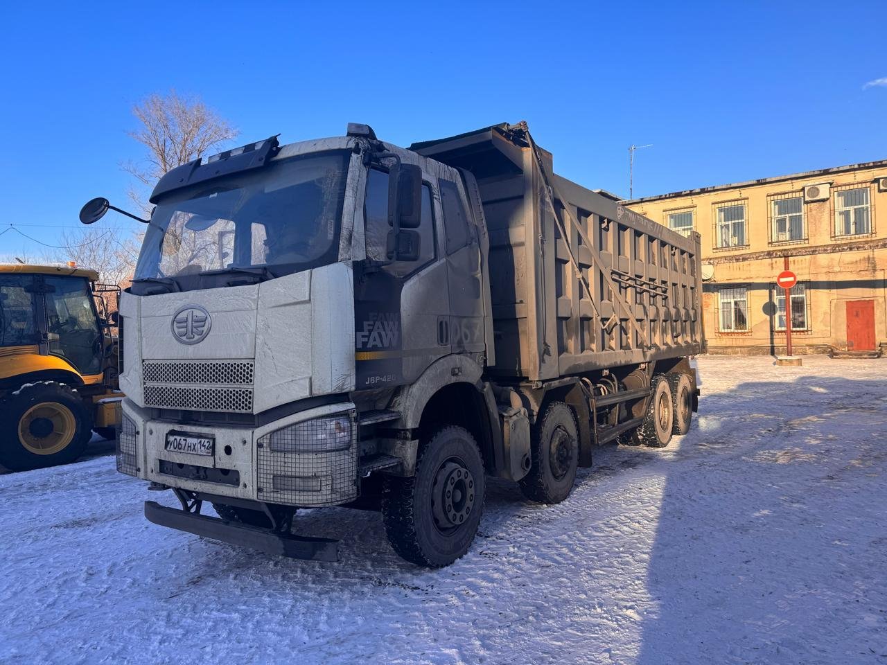 FAW J6 8x4 Самосвал — Кемерово