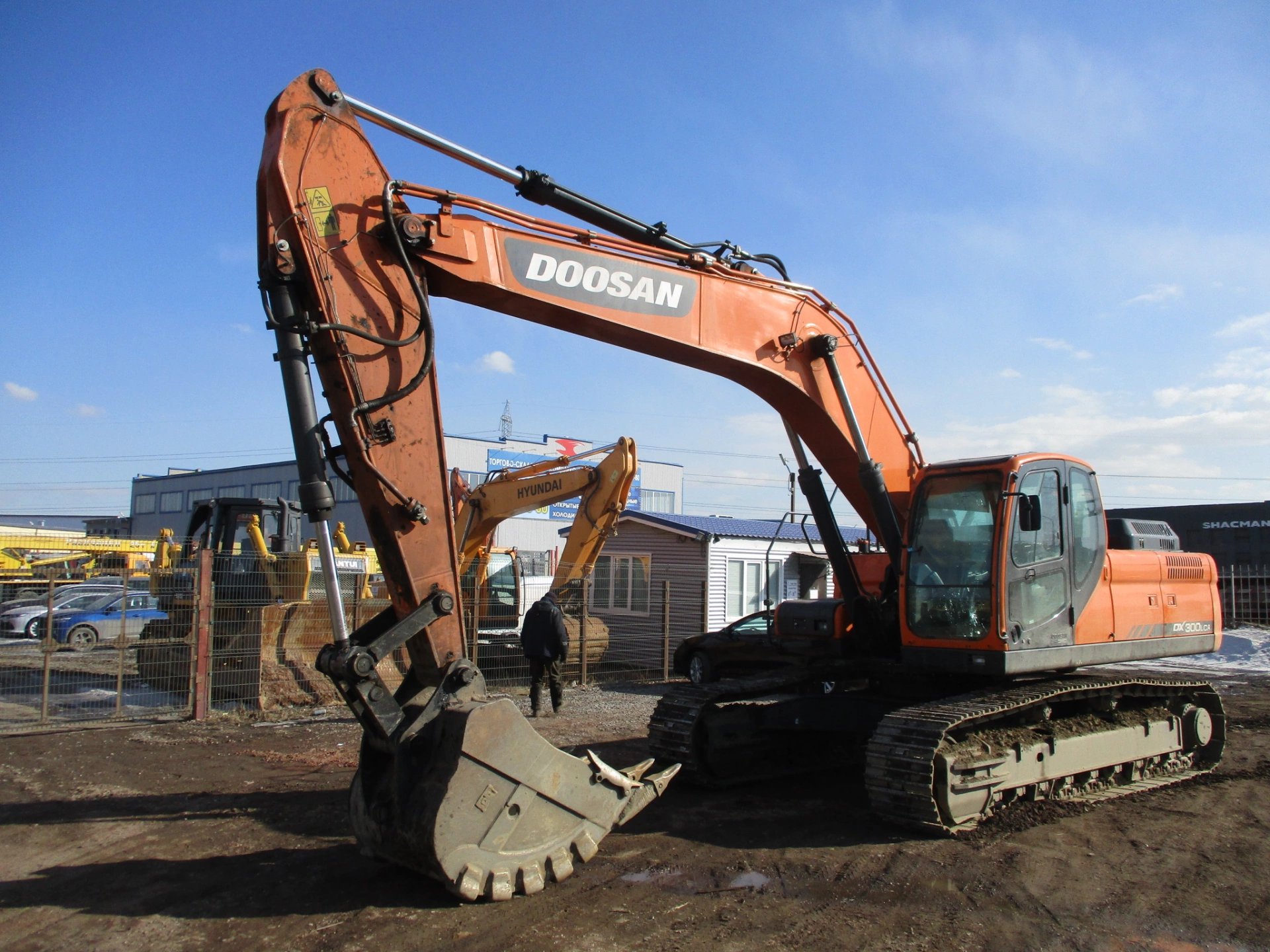 DOOSAN DX300LCA — Красноярск