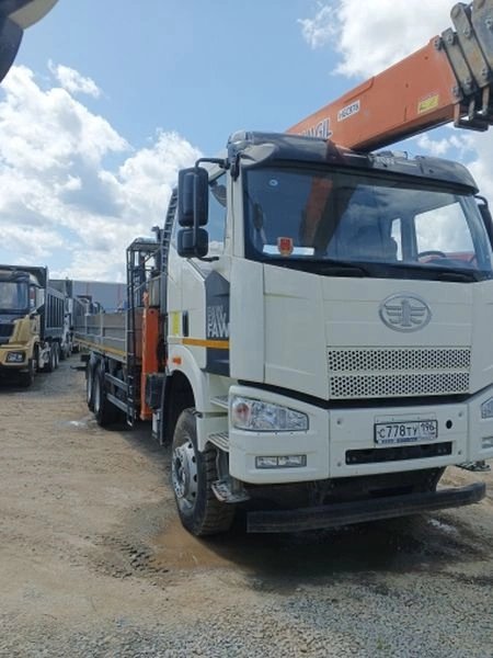 Грузовой специальный FAW J6 — Екатеринбург