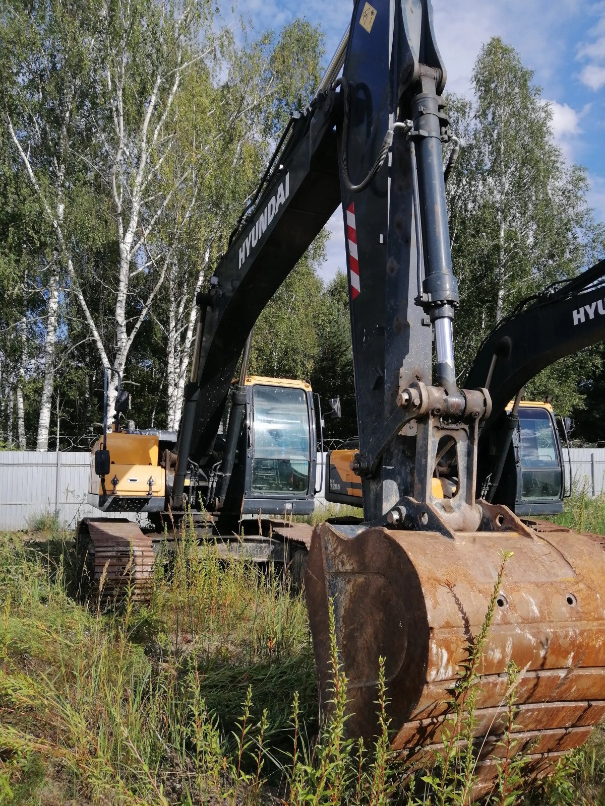 Экскаватор HYUNDAI R225LVS — Нижний Новгород