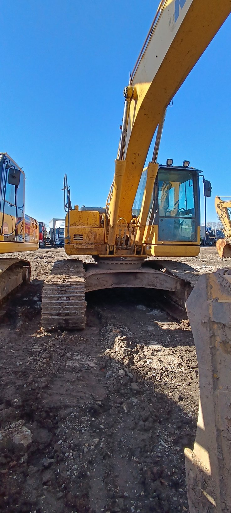 KOMATSU PC 220 Экскаватор — Ванюки