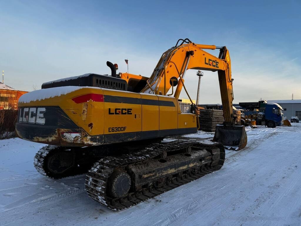 Гидравлический экскаватор LGCE Е6300F — Тюмень