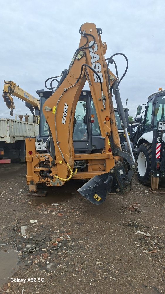 Case 570 Экскаватор-погрузчик 570SV — Москва