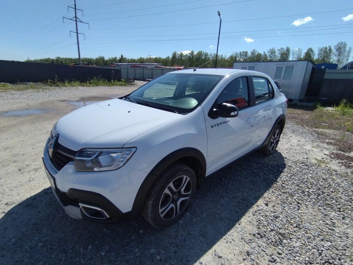 RENAULT Logan Stepway — Тюмень