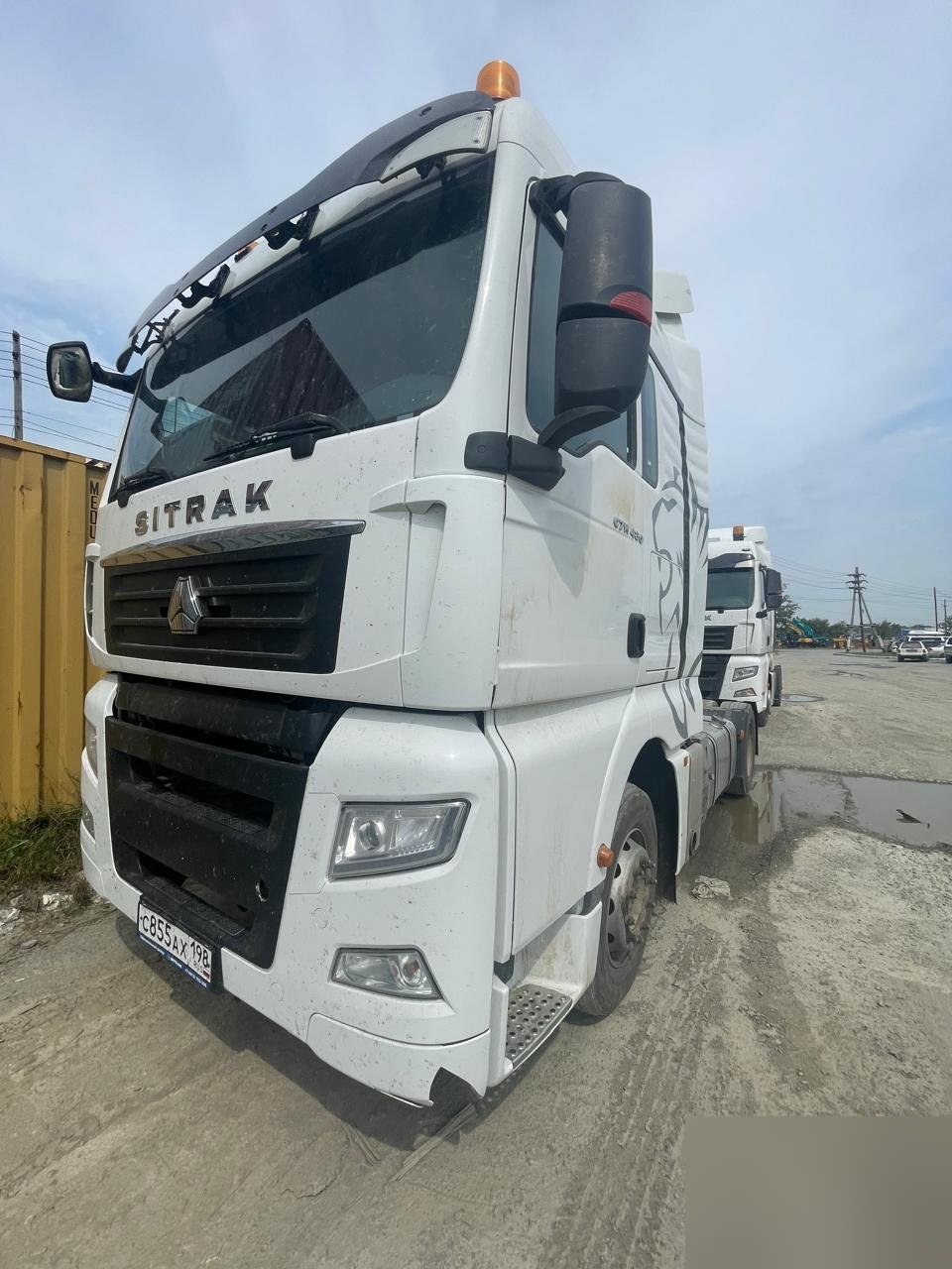 SITRAK C7H 4x2 Седельный тягач ZZ4186V361HE — Южно-Сахалинск