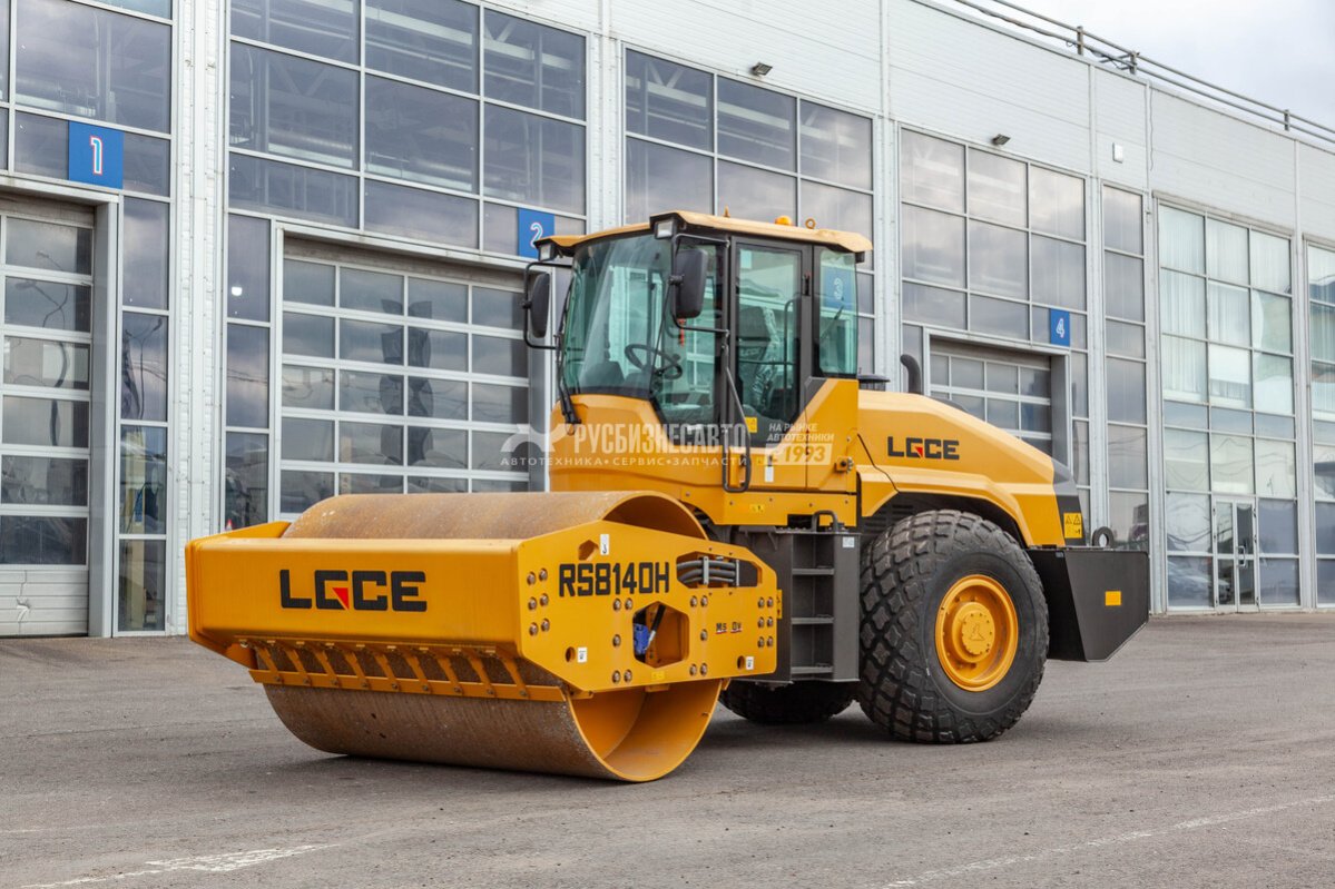 Каток грунтовый LGCE RS8140H — новая техника в лизинг