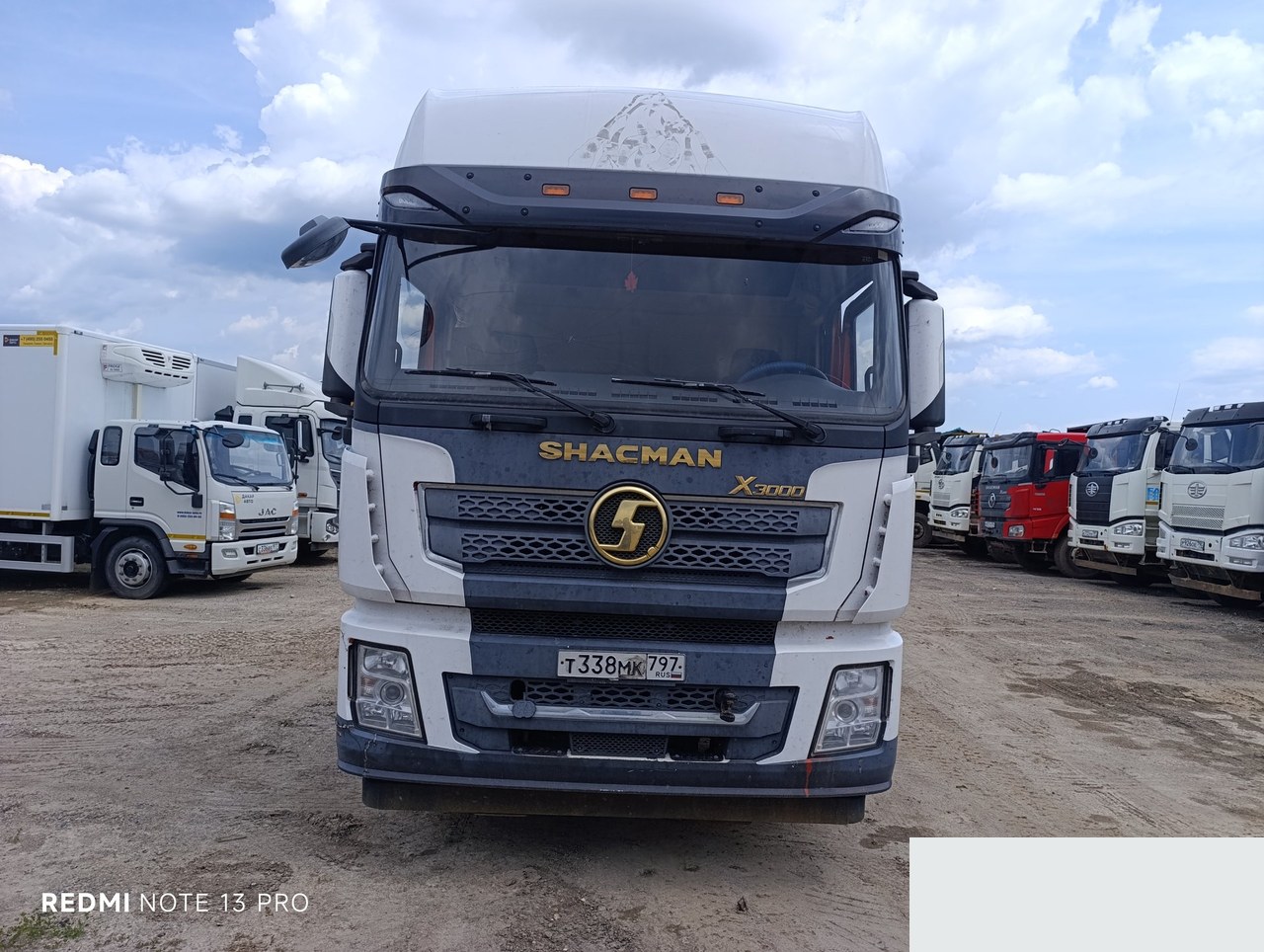 Shacman (Shaanxi) 6x4 Седельный тягач SX42584V324 — Лобня