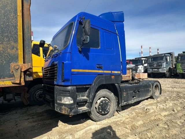 Грузовой седельный тягач МАЗ-5440С9-520-031 — Сургут