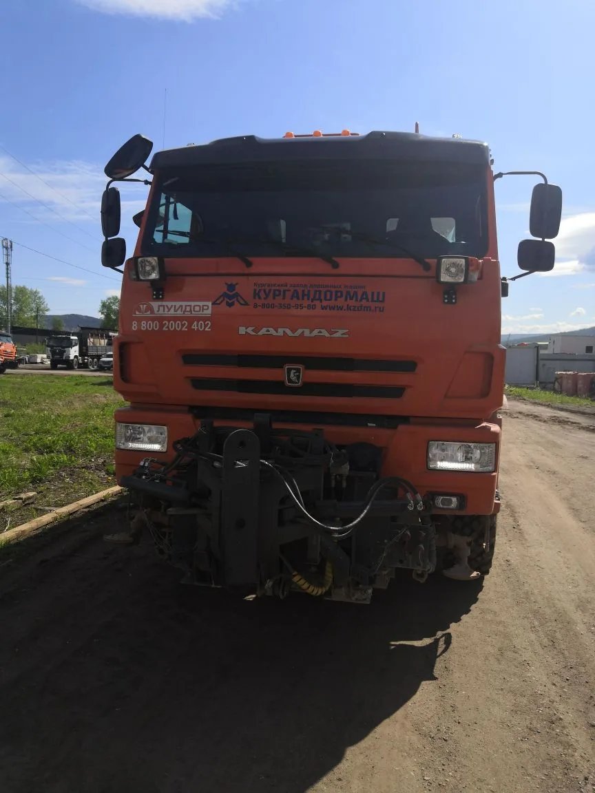 КамАЗ 43118 6x6 КДМ — Усть-Кут