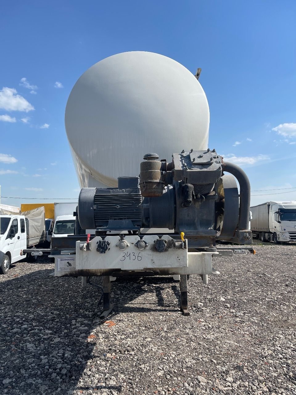 BONUM 914230 Полуприцеп цистерна для сыпучих грузов — Химки