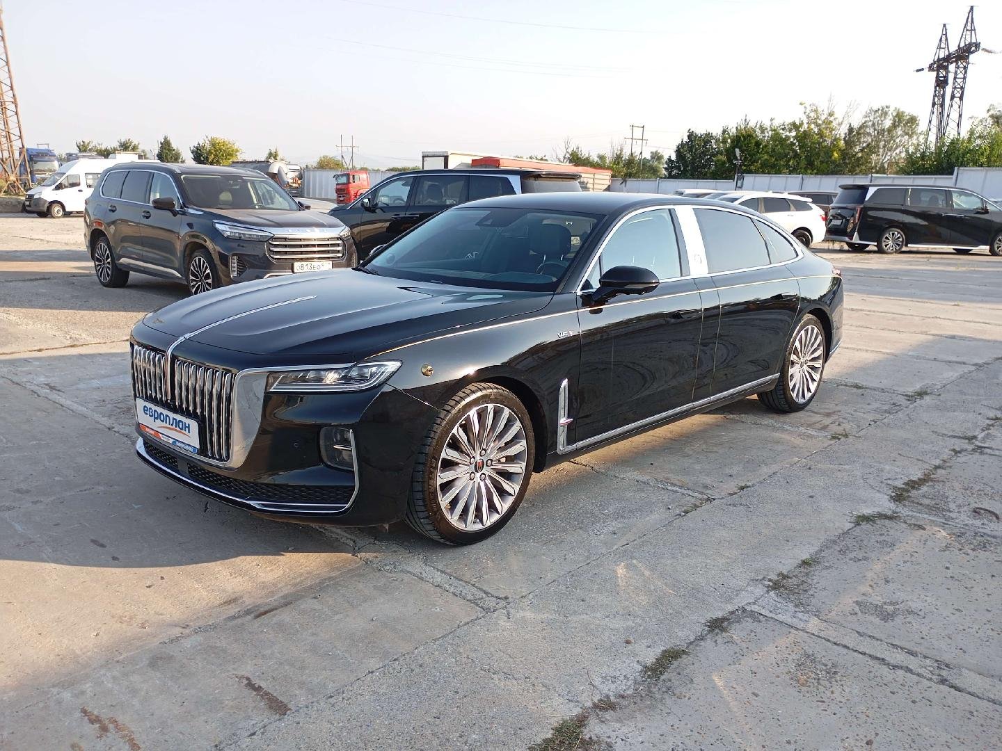 Hongqi H9+ — Лермонтов