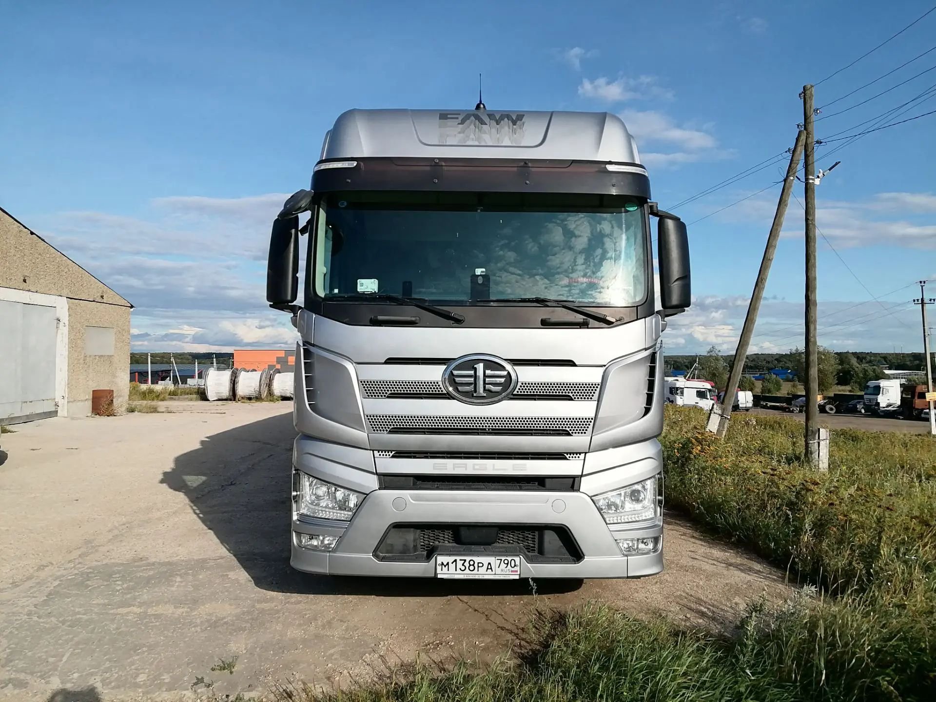 FAW J7 4x2 Седельный тягач — Лобня