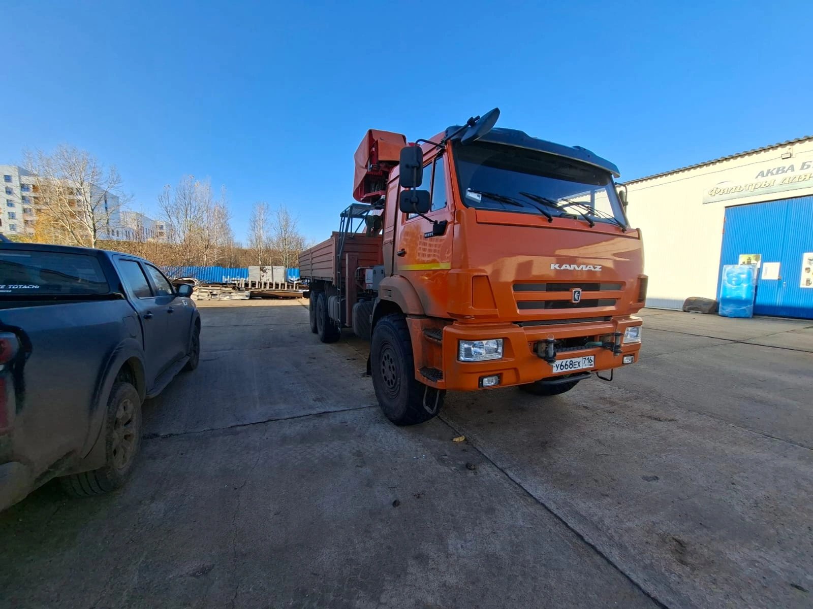 КамАЗ 43118 6x6 Бортовой с КМУ 659100 — Набережные Челны