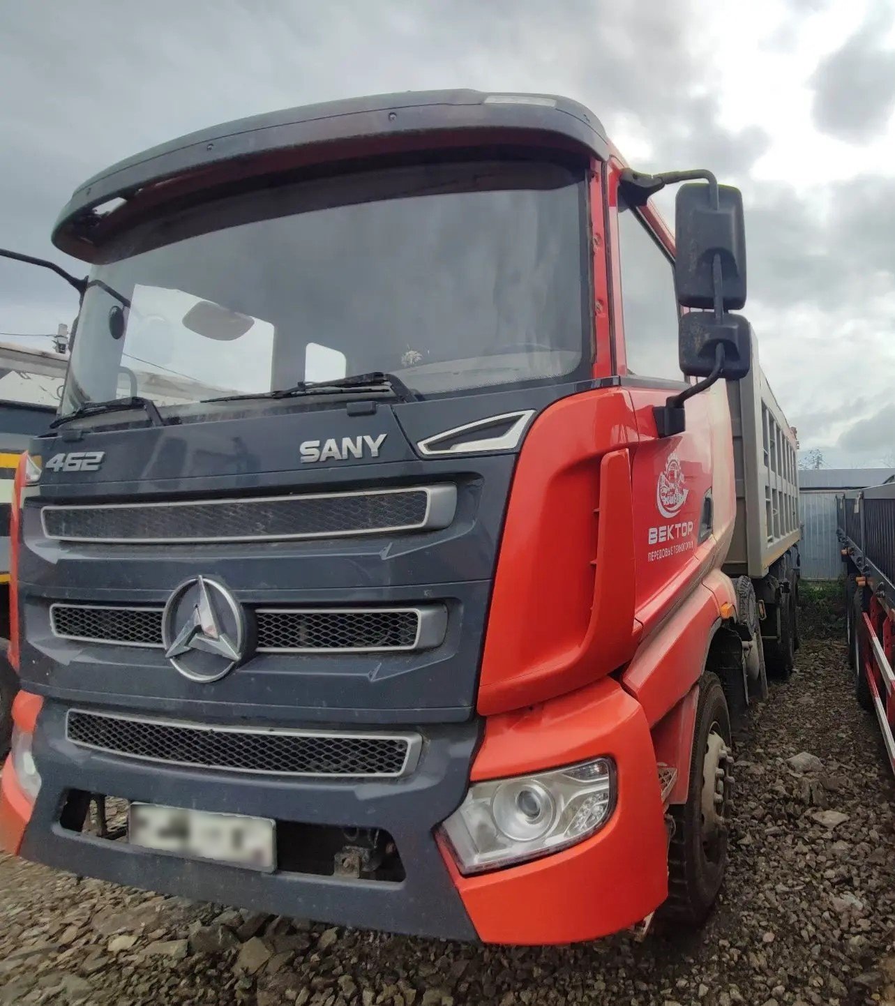 SANY SYZ320* 6x4 Самосвал — Артём
