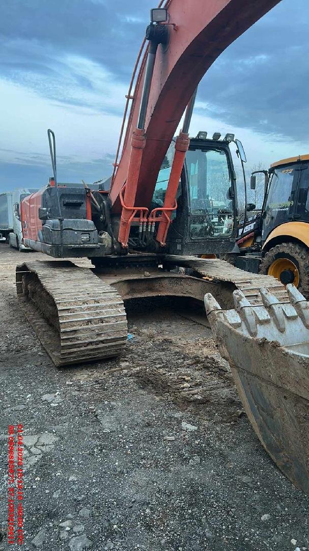 Hitachi ZX300-5A — Солнечногорск