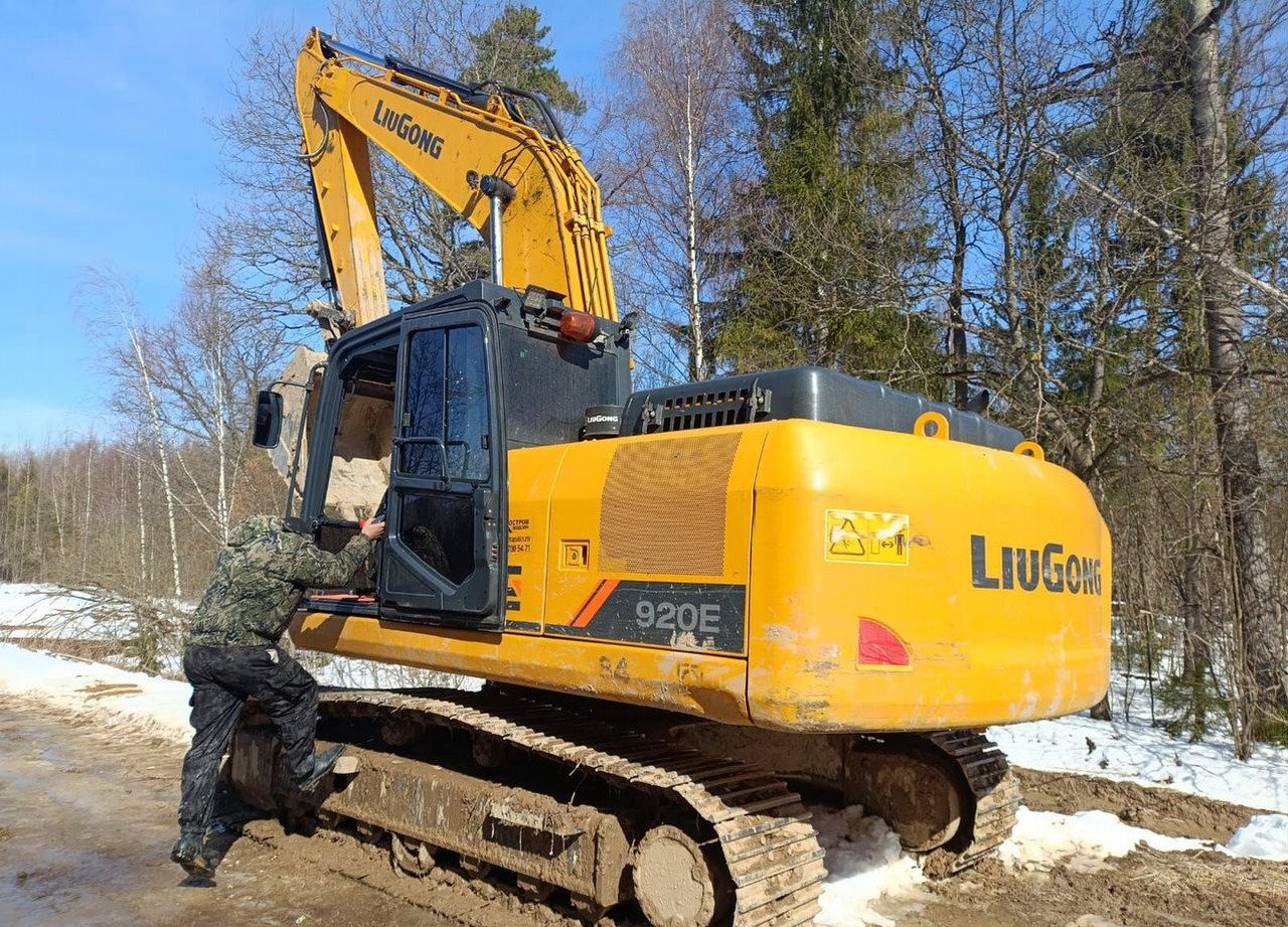 Гусеничный экскаватор LiuGong 920E — Россия