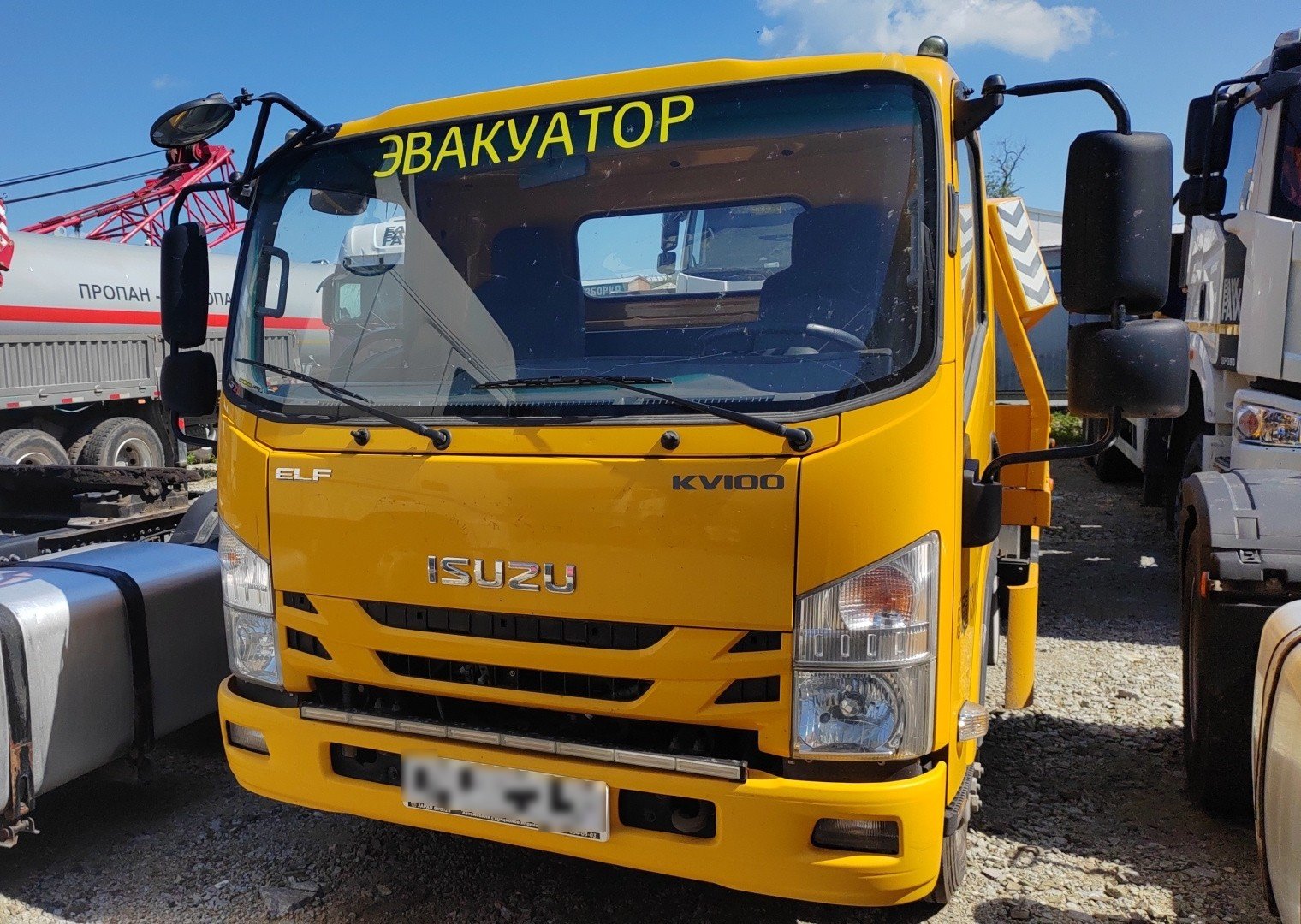ISUZU ELF 7.5 4x2 Эвакуатор — Артём