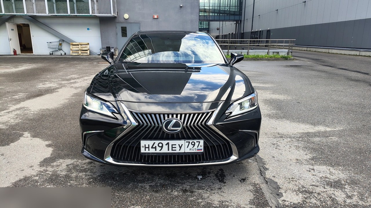 LEXUS ES — Санкт-Петербург