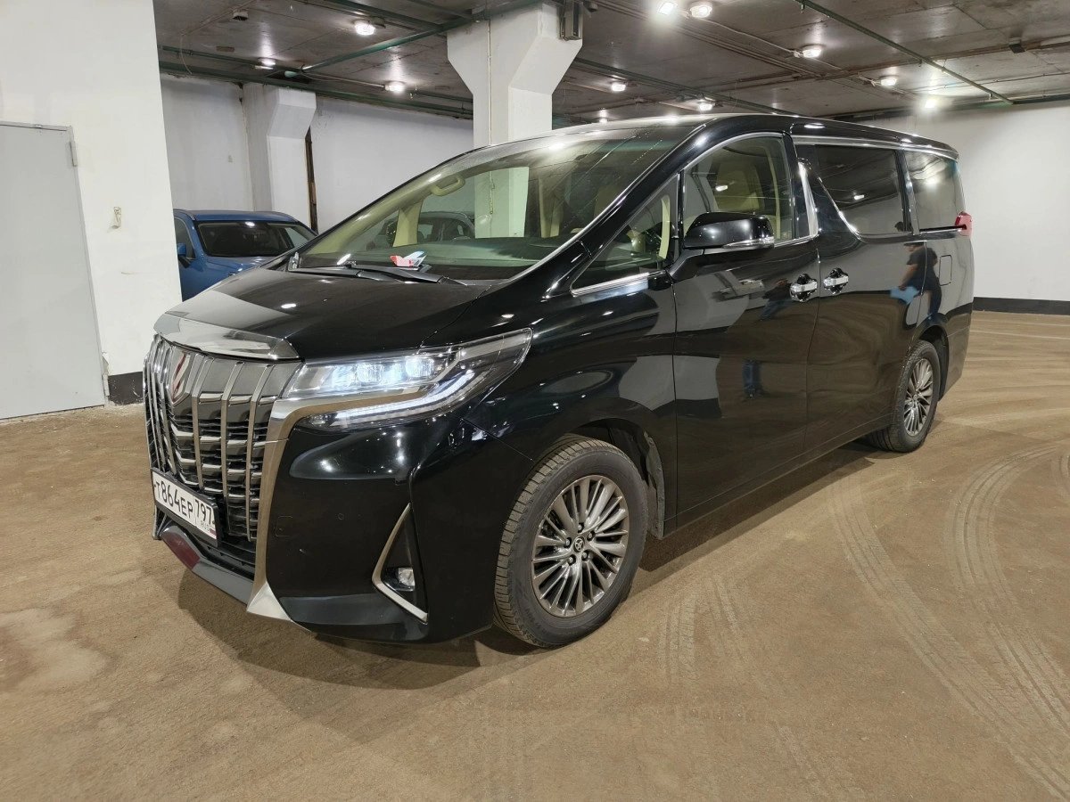 TOYOTA Alphard — МОСКВА; Автомобильный проезд 17с1