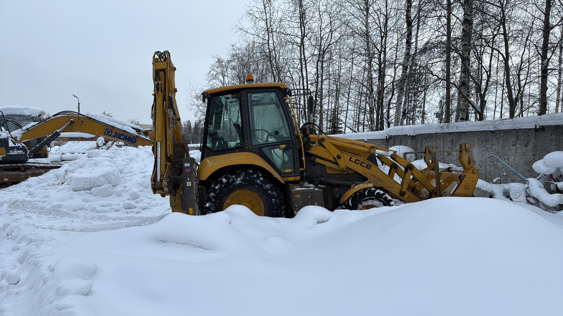SDLG B877F — Сыктывкар