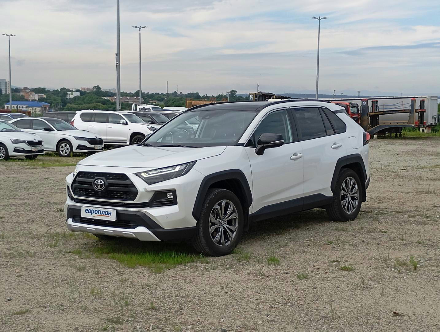 Toyota RAV4 — Владивосток