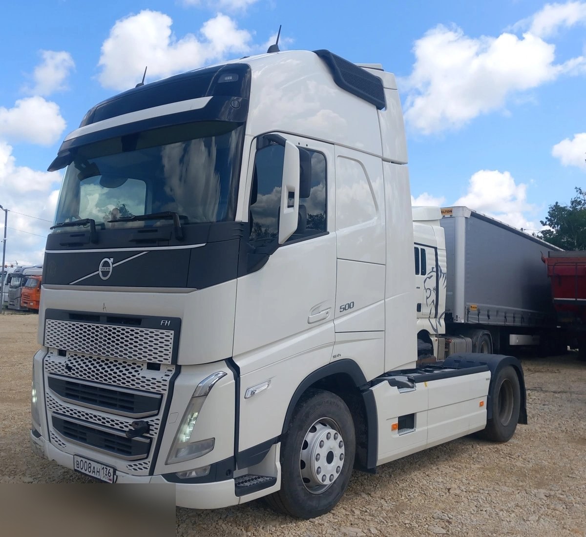 Седельный тягач VOLVO FH — Воронеж