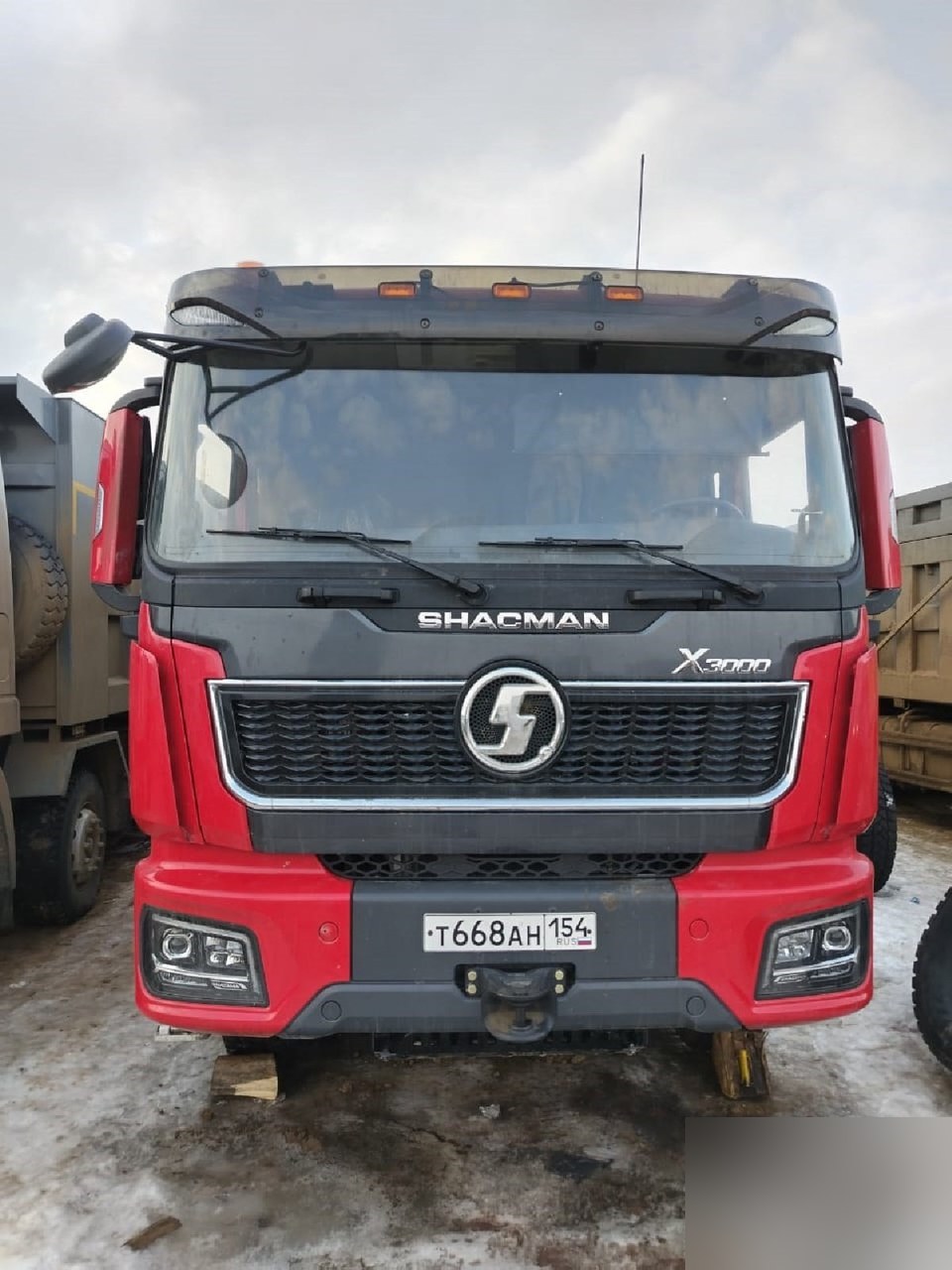 Shacman (Shaanxi) 8x4 Самосвал SX331863366 — Якутск