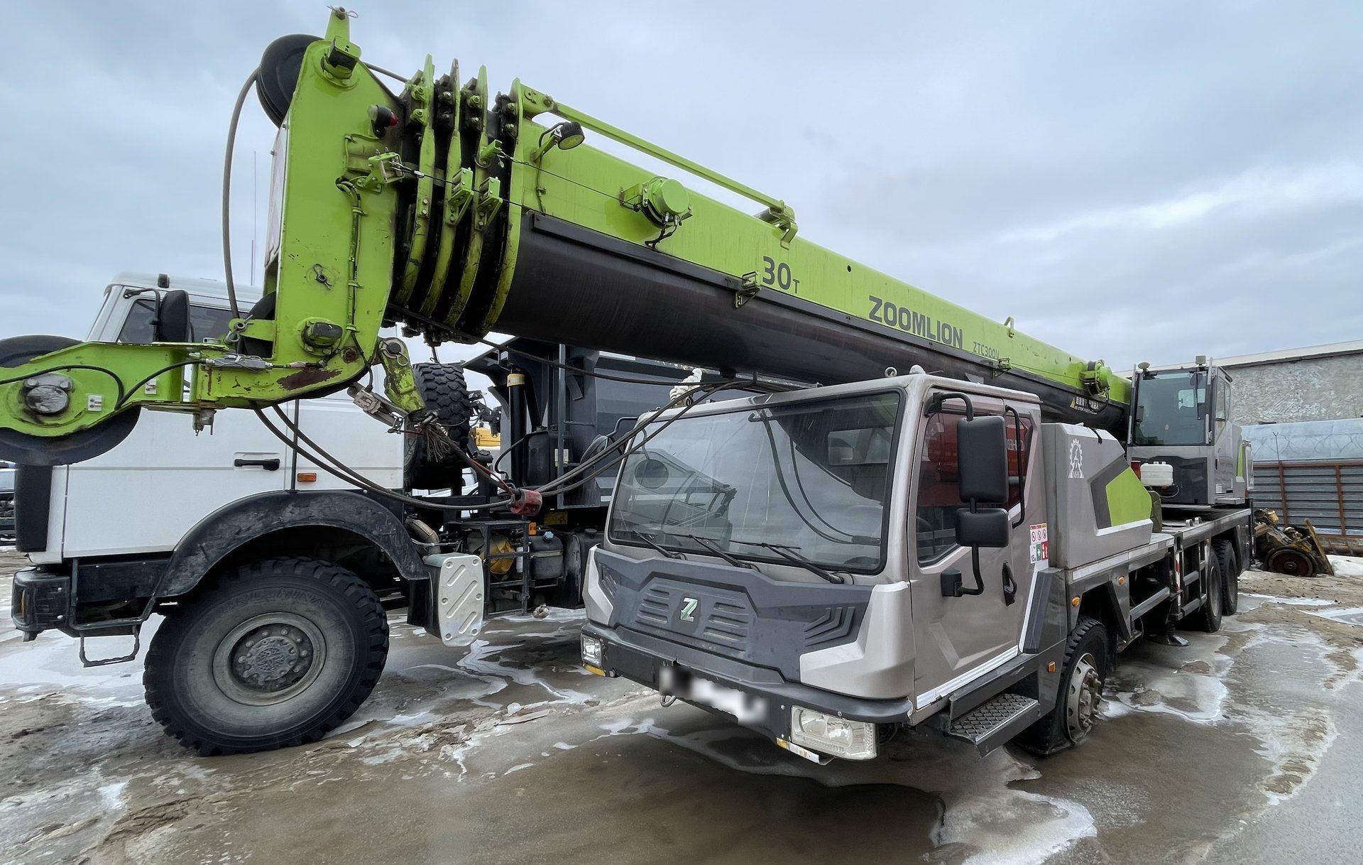 ZOOMLION ZTC300 6x4 Автокран — Новый Уренгой