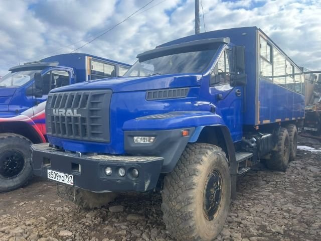 Автобус Урал 3255-73 — Алдан