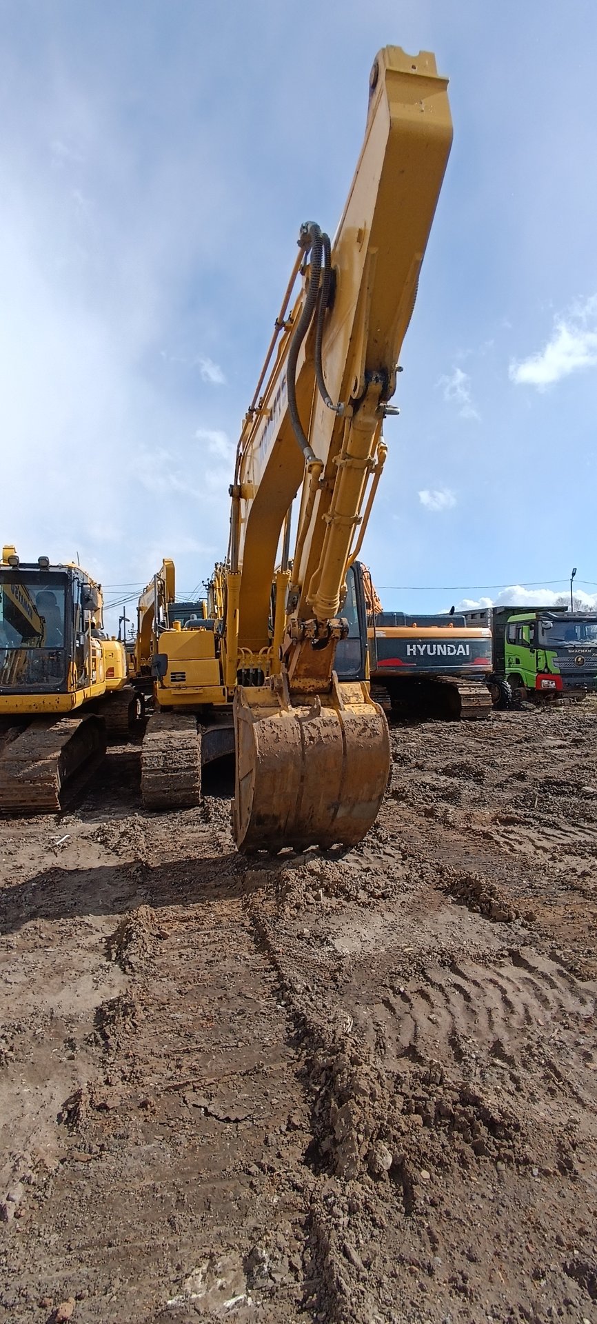 KOMATSU PC 210 Экскаватор — Ванюки