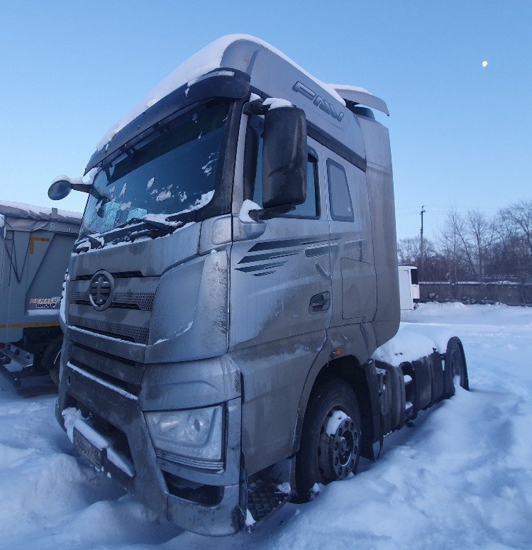 FAW J7 4x2 Седельный тягач — Набережные Челны