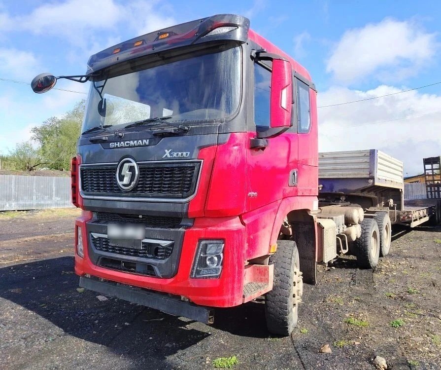 Shacman (Shaanxi) SX* 6x6 Седельный тягач — Саха