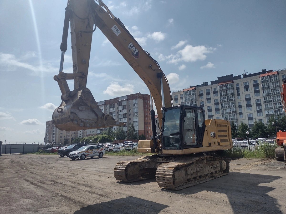 CATERPILLAR 330 — Санкт-Петербург