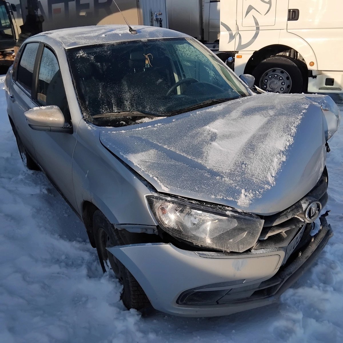 LADA Granta Лифтбек — Тюмень