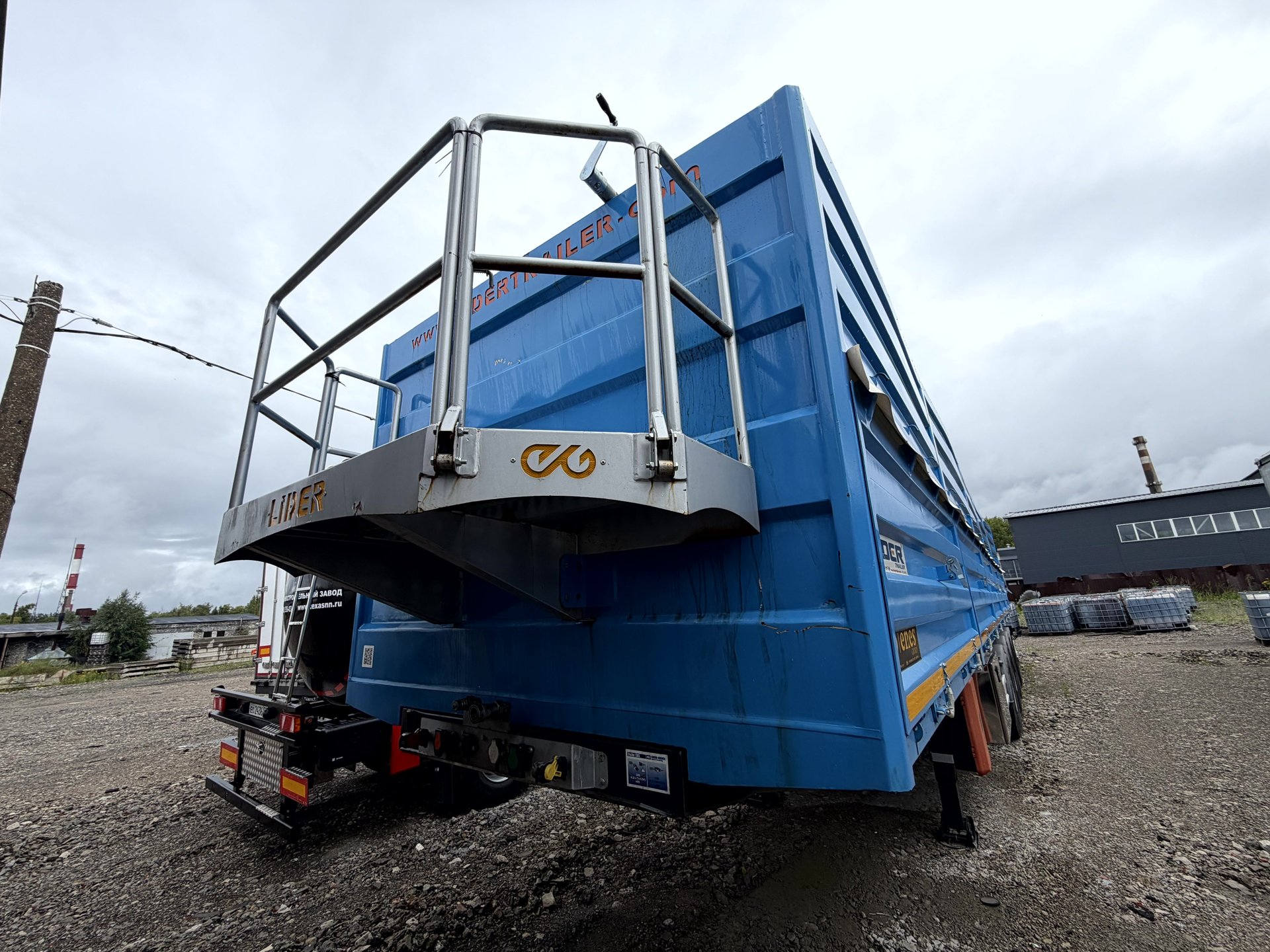 LIDER LOWBED E Полуприцеп зерновоз — Нижний Новгород