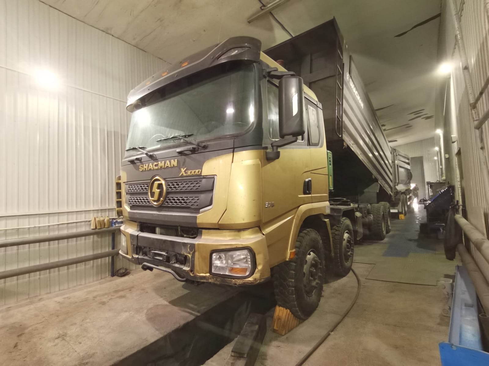 Shacman (Shaanxi) SX33186T366 8х4 Самосвал — Саха