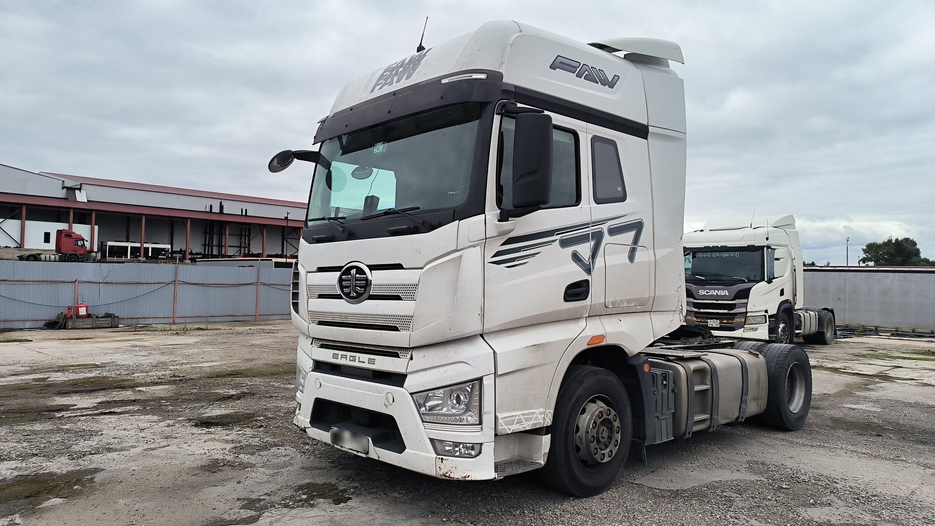 FAW J7 4x2 Седельный тягач — Москва
