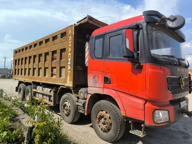 Самосвал специализированный SHACMAN SX33 SX33186T366 — Пермь