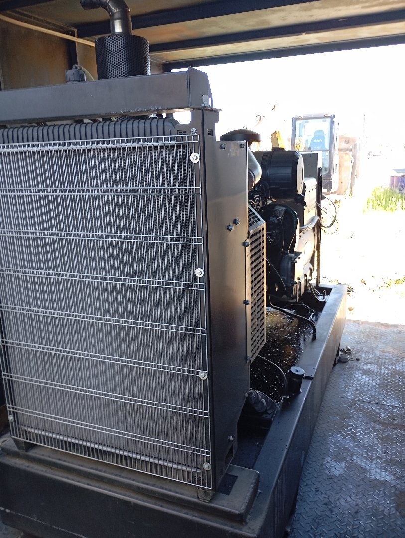 Дизель-генератор Energoprom EFI 170/400 G открытого исполнения — Берёзовка