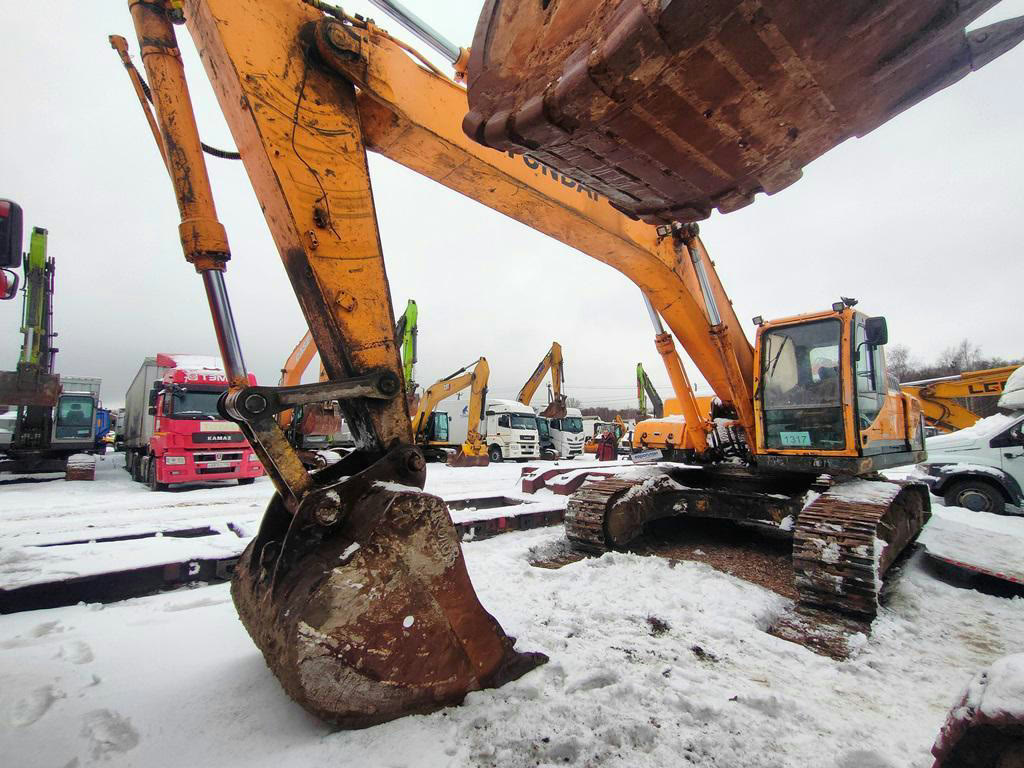 Hyundai R330LC-9S — Москва