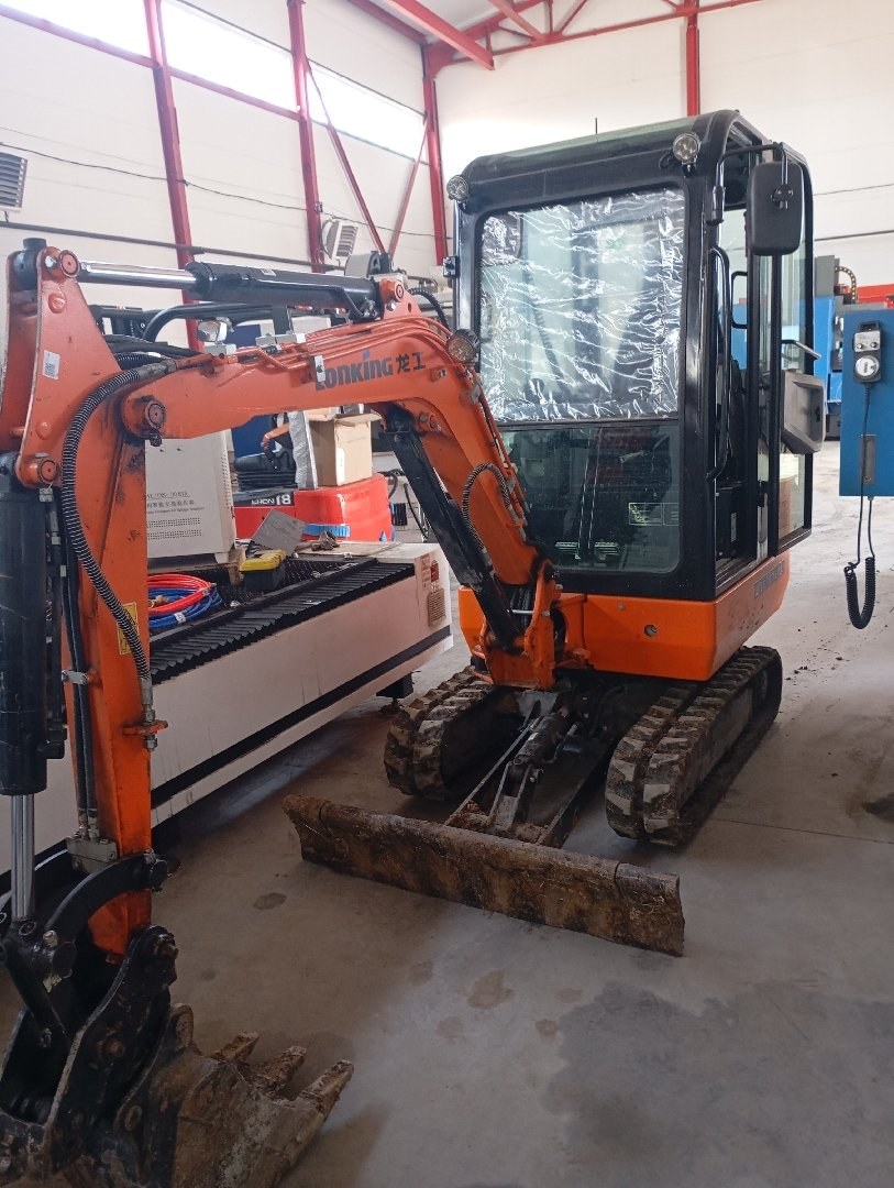 Экскаватор LONKING CDM6020 — Большой Исток
